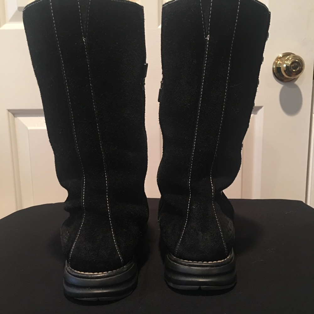 Ugg fleece lined boots. - Picture 6 of 7